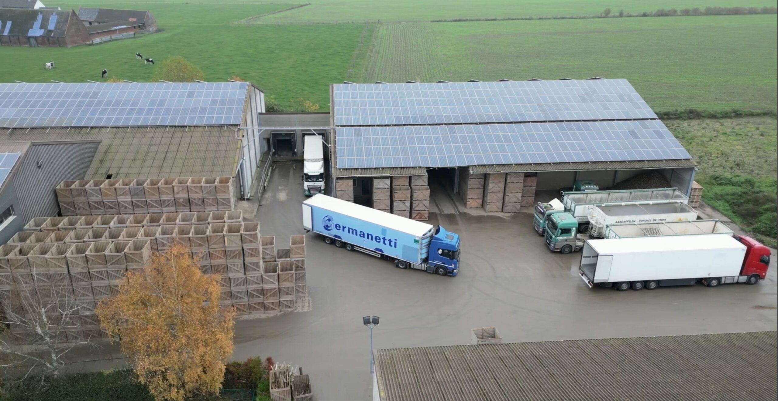 RTL Foods afbeelding van opslagplaats met vrachtwagens